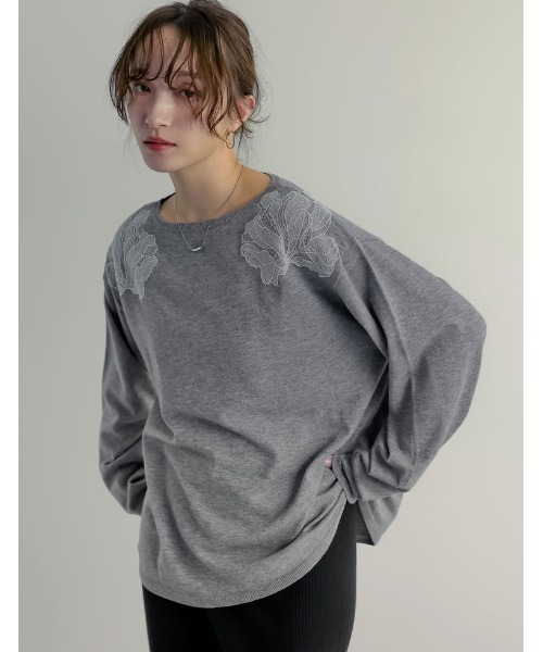 Re:EDIT(リエディ)の「ショルダーレースニットトップス(ニット/セーター・レディース・ブラック/アイボリー/グレー・LARGE/MEDIUM)」の11枚目の写真