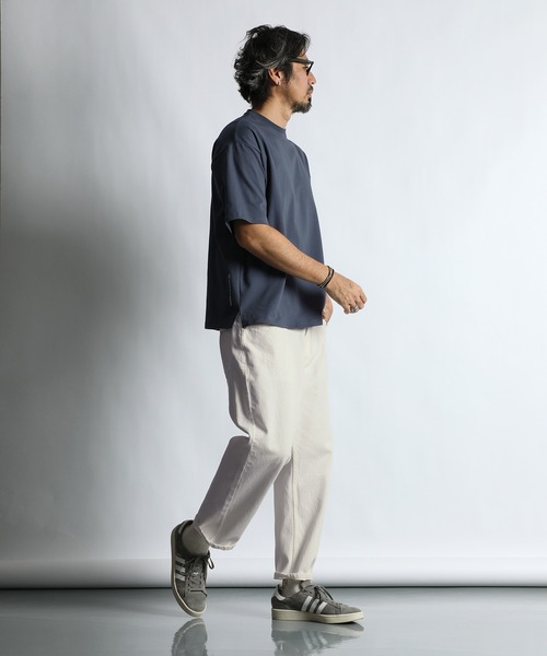 The DUFFER of ST.GEORGE（ザダファーオブセントジョージ）の「COOLMAX 2LAYERS RELAX FIT TEE：2層構造 吸水速乾クールマックス リラックス Tシャツ（Tシャツ/カットソー・メンズ・ブラック/ブルーグレー/ホワイト/ブラウン/ライトグレー・MEDIUM/SMALL/X-LARGE/LARGE）」の13枚目の写真