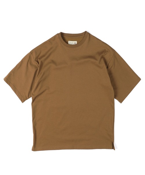 The DUFFER of ST.GEORGE（ザダファーオブセントジョージ）の「COOLMAX 2LAYERS RELAX FIT TEE：2層構造 吸水速乾クールマックス リラックス Tシャツ（Tシャツ/カットソー・メンズ・ブラック/ブルーグレー/ホワイト/ブラウン/ライトグレー・MEDIUM/SMALL/X-LARGE/LARGE）」の22枚目の写真
