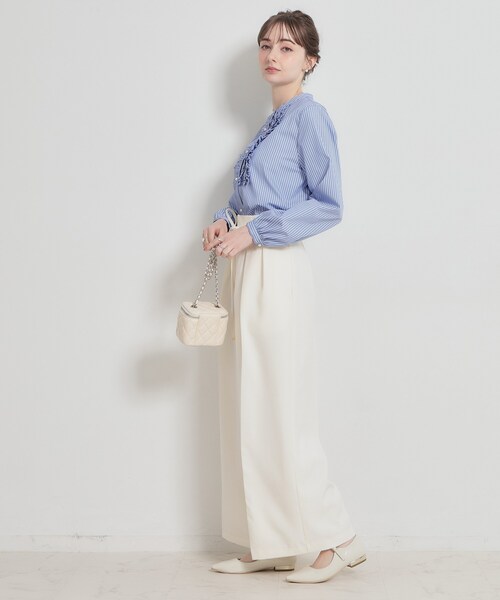 couture brooch（クチュールブローチ）の「【通勤・着映え】ストライプ フリルブラウス（シャツ/ブラウス・レディース・ブルー系2/ネイビー系2・36/38/40/42）」の4枚目の写真
