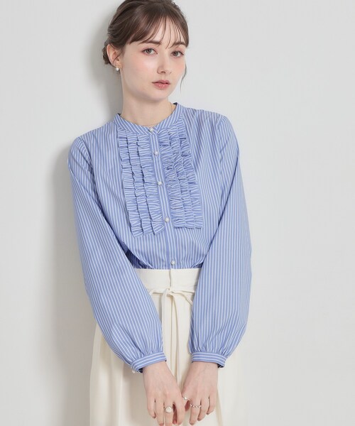 couture brooch（クチュールブローチ）の「【通勤・着映え】ストライプ フリルブラウス（シャツ/ブラウス・レディース・ブルー系2/ネイビー系2・36/38/40/42）」の6枚目の写真