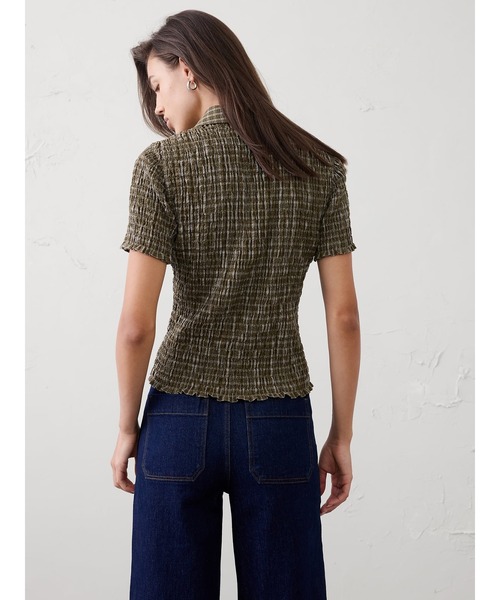 BANANA REPUBLIC FACTORY STORE(バナナリパブリック ファクトリーストア)の「BANANA REPUBLIC FACTORY STORE シアサッカー スモッキング シャツ(シャツ/ブラウス・レディース・グリーン/ホワイト×ブラック・XS/S/M/L)」の4枚目の写真