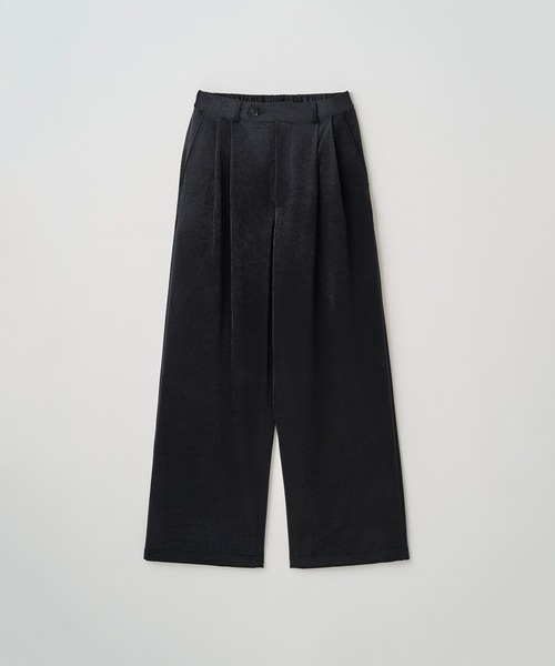 Juha（ユハ）の「SOFT VELOUR WIDE PANTS（スラックス・メンズ・レッド/ブラック・4/3/2）」の9枚目の写真