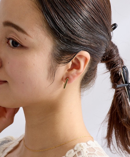 CALIN STANDARD(カリンスタンダード)の「◆金属アレルギー対応◆◆made in japan◆【痛くない】【落ちにくい】【ストレスフリーな着け心地】ロングスクエア グランループフィットイヤリング(イヤリング・レディース・シルバー/ゴールド・FREE)」の21枚目の写真