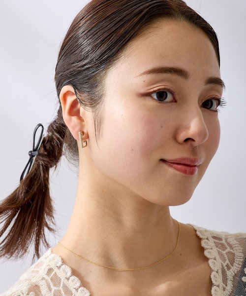 CALIN STANDARD(カリンスタンダード)の「◆金属アレルギー対応◆◆made in japan◆【痛くない】【落ちにくい】【ストレスフリーな着け心地】ロングスクエア グランループフィットイヤリング(イヤリング・レディース・シルバー/ゴールド・FREE)」の15枚目の写真