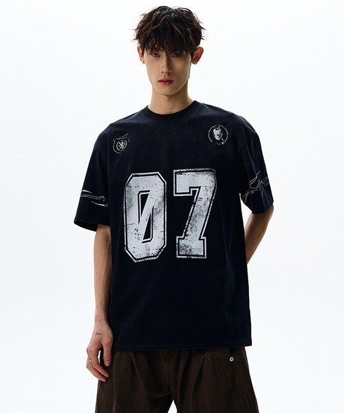 Ressaca(レサーカ)の「オーバーサイズユーズド加工ナンバーロゴプリントTシャツ(Tシャツ/カットソー・メンズ・ホワイト/ブラック・L/XL/M)」の9枚目の写真