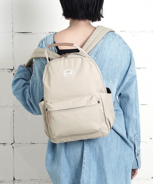 anello GRANDE(アネログランデ)の「"02"≪anello GRANDE≫motte/モッテ 8ポケット/15L もちっとハンドル ラウンド リュック(バックパック/リュック・レディース・サンドベージュ/グレー/ブルーグレー/ブラック・ONE SIZE)」の12枚目の写真