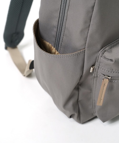 anello GRANDE(アネログランデ)の「"02"≪anello GRANDE≫motte/モッテ 8ポケット/15L もちっとハンドル ラウンド リュック(バックパック/リュック・レディース・サンドベージュ/グレー/ブルーグレー/ブラック・ONE SIZE)」の22枚目の写真