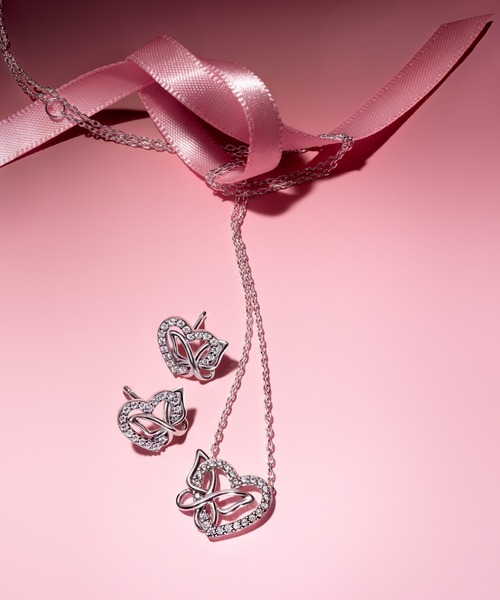 PANDORA(パンドラ)の「エンツインド ハート & バタフライ ペンダント ネックレス(ネックレス・レディース・シルバー・45cm)」の5枚目の写真