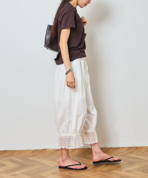 Bonum(ボナム)の「LACE HEM BALLOON パンツ(その他パンツ・レディース・ホワイト・FREE)」の4枚目の写真