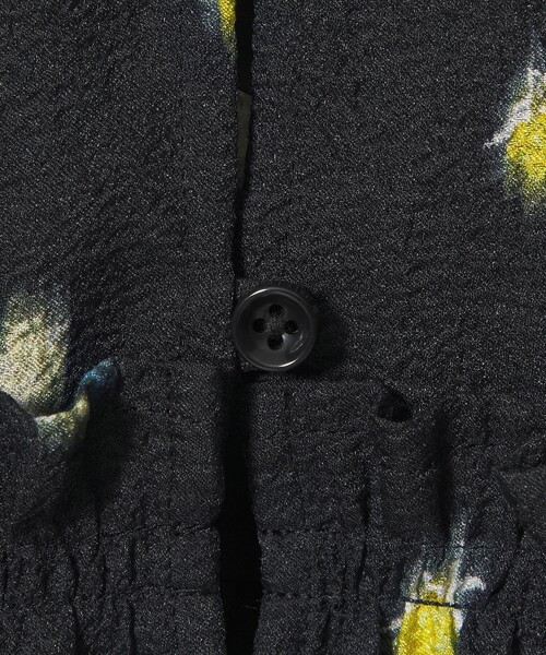 EMMEL REFINES(エメルリファインズ)の「<EMMEL REFINES>EM フラワープリント パフスリーブ ブラウス(シャツ/ブラウス・レディース・ライム/ブラック/オフホワイト・FREE)」の5枚目の写真