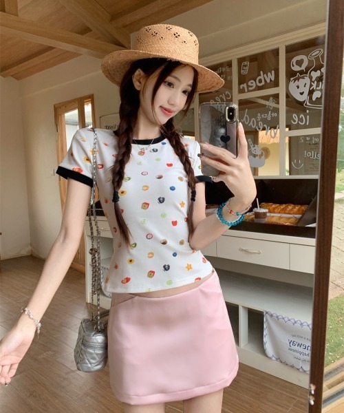 GEMEDA(ジェメダ)の「フードモチーフ総柄リンガーTシャツ(Tシャツ/カットソー・レディース・ホワイト/ホワイト系その他・M)」の16枚目の写真