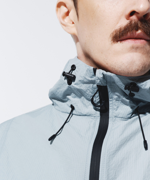KALAPATTHAR（カラパタール）の「AIRY RIPSTOP NYLON TWO-WAY WIND BREAKER - LIGHT BLUE（ナイロンジャケット・メンズ・その他・MEDIUM/LARGE/X-LARGE）」の9枚目の写真
