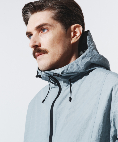 KALAPATTHAR（カラパタール）の「AIRY RIPSTOP NYLON TWO-WAY WIND BREAKER - LIGHT BLUE（ナイロンジャケット・メンズ・その他・MEDIUM/LARGE/X-LARGE）」の3枚目の写真