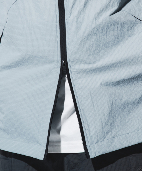 KALAPATTHAR（カラパタール）の「AIRY RIPSTOP NYLON TWO-WAY WIND BREAKER - LIGHT BLUE（ナイロンジャケット・メンズ・その他・MEDIUM/LARGE/X-LARGE）」の6枚目の写真