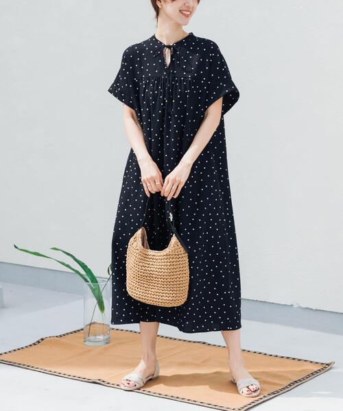 URBAN RESEARCH DOORS(アーバンリサーチドアーズ)の「リネンリヨセルドットワンピース(ワンピース・レディース・ナチュラル/ブラック・FREE)」の5枚目の写真