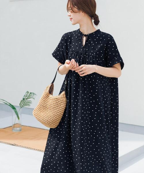 URBAN RESEARCH DOORS(アーバンリサーチドアーズ)の「リネンリヨセルドットワンピース(ワンピース・レディース・ナチュラル/ブラック・FREE)」の7枚目の写真
