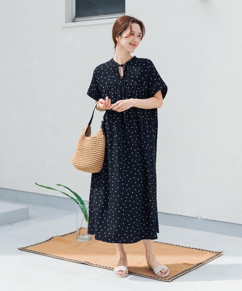 URBAN RESEARCH DOORS(アーバンリサーチドアーズ)の「リネンリヨセルドットワンピース(ワンピース・レディース・ナチュラル/ブラック・FREE)」の7枚目の写真