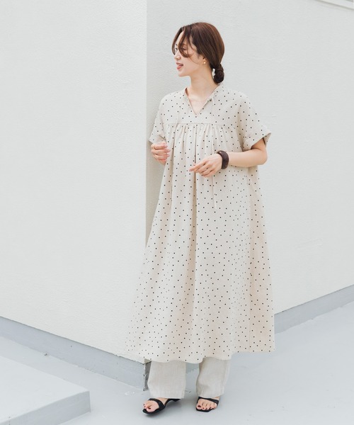 URBAN RESEARCH DOORS(アーバンリサーチドアーズ)の「リネンリヨセルドットワンピース(ワンピース・レディース・ナチュラル/ブラック・FREE)」の15枚目の写真