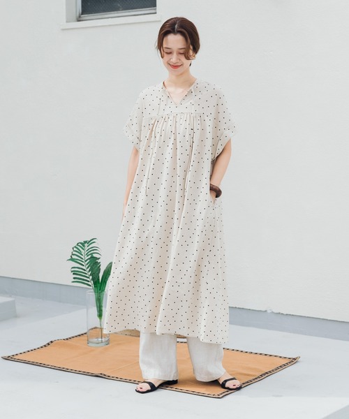 URBAN RESEARCH DOORS(アーバンリサーチドアーズ)の「リネンリヨセルドットワンピース(ワンピース・レディース・ナチュラル/ブラック・FREE)」の16枚目の写真