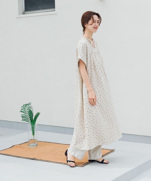 URBAN RESEARCH DOORS(アーバンリサーチドアーズ)の「リネンリヨセルドットワンピース(ワンピース・レディース・ナチュラル/ブラック・FREE)」の18枚目の写真