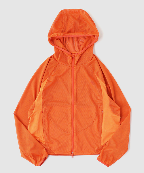 SAN SAN GEAR(サンサンギア)の「SAN SAN GEAR / サンサンギア PORT JACKET(マウンテンパーカー・メンズ・オレンジ/チャコールグレー・1/2)」の2枚目の写真