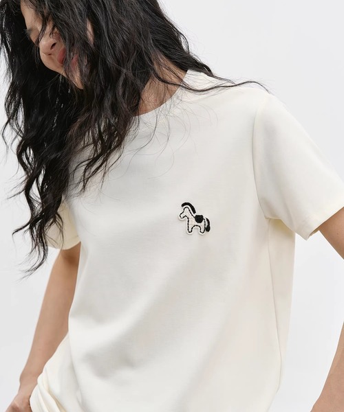 EIGHTHMONTH(エイスマンス)の「ホースワッペン クルーネックTシャツ EM26s057【EIGHTHMONTH】(Tシャツ/カットソー・レディース・ネイビー/アイボリー・S/M)」の7枚目の写真