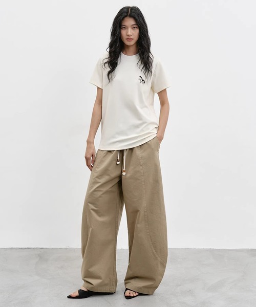 EIGHTHMONTH(エイスマンス)の「ホースワッペン クルーネックTシャツ EM26s057【EIGHTHMONTH】(Tシャツ/カットソー・レディース・ネイビー/アイボリー・S/M)」の11枚目の写真