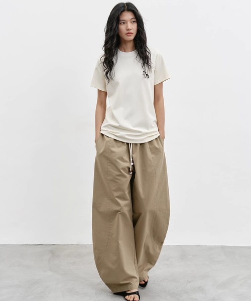 EIGHTHMONTH(エイスマンス)の「ホースワッペン クルーネックTシャツ EM26s057【EIGHTHMONTH】(Tシャツ/カットソー・レディース・ネイビー/アイボリー・S/M)」の12枚目の写真