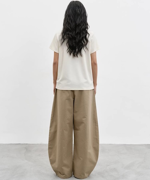 EIGHTHMONTH(エイスマンス)の「ホースワッペン クルーネックTシャツ EM26s057【EIGHTHMONTH】(Tシャツ/カットソー・レディース・ネイビー/アイボリー・S/M)」の14枚目の写真