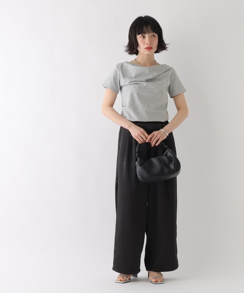 BAYFLOW（ベイフロー）の「[WEB限定]2WAYドレープアシメデザインTEE（Tシャツ/カットソー・レディース・ブラック/オートミール/ブラウン/ホワイト/グレー・SMALL/X-SMALL）」の13枚目の写真