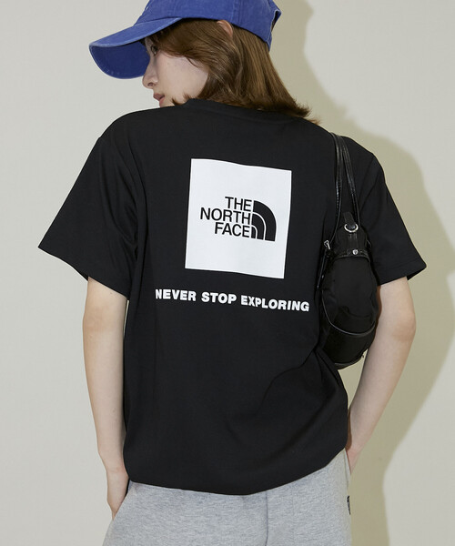 THE NORTH FACE(ザノースフェイス)の「THE NORTH FACE/ザ・ノース・フェイス Short Sleeve Back Square Logo Tee/ショートスリーブ バック スクエア ロゴ Tシャツ (NTW32447) 限定展開(ニット/セーター・レディース・オフホワイト/ブラック・MEDIUM/SMALL/X-LARGE/LARGE)」の2枚目の写真