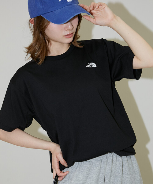 THE NORTH FACE(ザノースフェイス)の「THE NORTH FACE/ザ・ノース・フェイス Short Sleeve Back Square Logo Tee/ショートスリーブ バック スクエア ロゴ Tシャツ (NTW32447) 限定展開(ニット/セーター・レディース・オフホワイト/ブラック・MEDIUM/SMALL/X-LARGE/LARGE)」の4枚目の写真