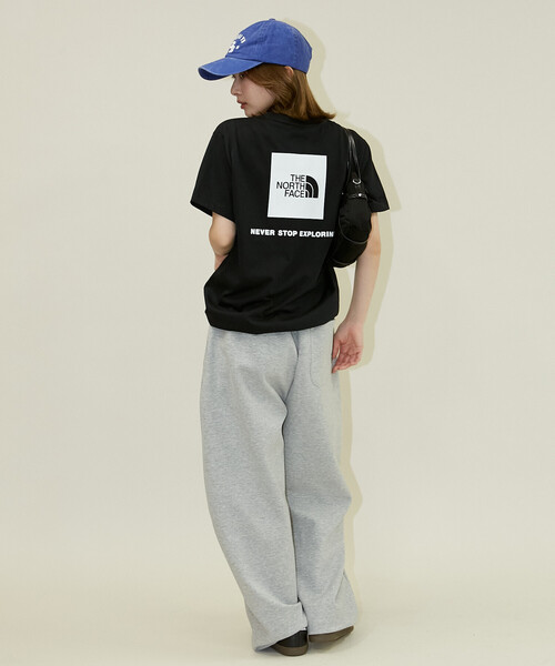 THE NORTH FACE(ザノースフェイス)の「THE NORTH FACE/ザ・ノース・フェイス Short Sleeve Back Square Logo Tee/ショートスリーブ バック スクエア ロゴ Tシャツ (NTW32447) 限定展開(ニット/セーター・レディース・オフホワイト/ブラック・MEDIUM/SMALL/X-LARGE/LARGE)」の6枚目の写真