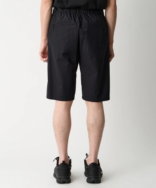 WHITE MOUNTAINEERING(ホワイトマウンテニアリング)の「【White Mountaineering/ホワイトマウンテニアリング】EASY SHORT PANTS(その他パンツ・メンズ・ブラック・2/1)」の3枚目の写真