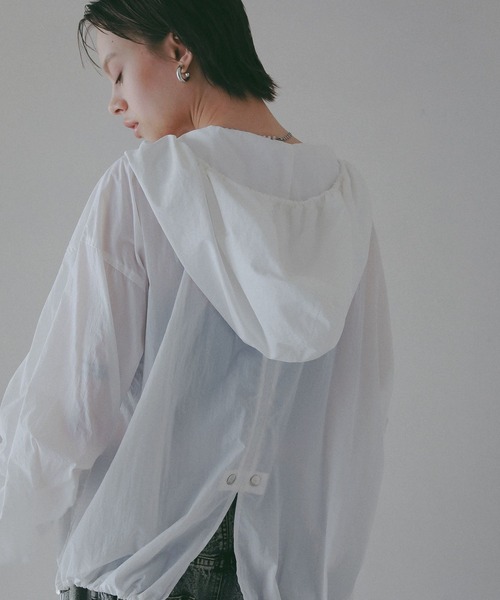 BAYFLOW(ベイフロー)の「【EF(エフ)】シアーフーディブルゾン(WOMEN)(その他アウター・レディース・オフホワイト/シルバーグレー・FREE)」の11枚目の写真