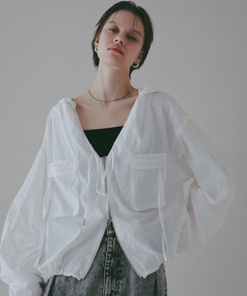 BAYFLOW(ベイフロー)の「【EF(エフ)】シアーフーディブルゾン(WOMEN)(その他アウター・レディース・オフホワイト/シルバーグレー・FREE)」の16枚目の写真