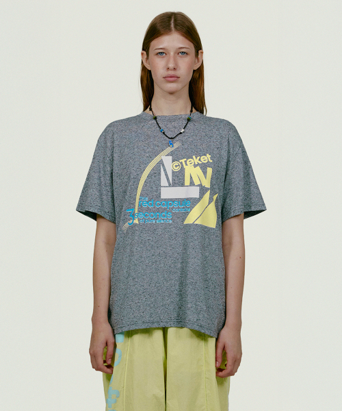 TEKET(テケット)の「Red Capsule Tee Melange Gray(Tシャツ/カットソー・レディース・その他・LARGE/MEDIUM/SMALL)」の2枚目の写真