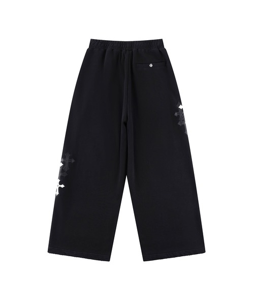 SUPPLIER(サプライヤー)の「スエットパンツ|Multiple Cross Leather Patch Loose Fit Sweat Pants|SUPPLIER(スウェットパンツ・メンズ・ブラック/ピンク・X-LARGE/LARGE/MEDIUM/SMALL)」の3枚目の写真