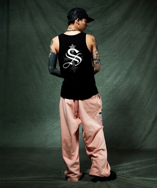 SUPPLIER(サプライヤー)の「スエットパンツ|Multiple Cross Leather Patch Loose Fit Sweat Pants|SUPPLIER(スウェットパンツ・メンズ・ブラック/ピンク・X-LARGE/LARGE/MEDIUM/SMALL)」の22枚目の写真