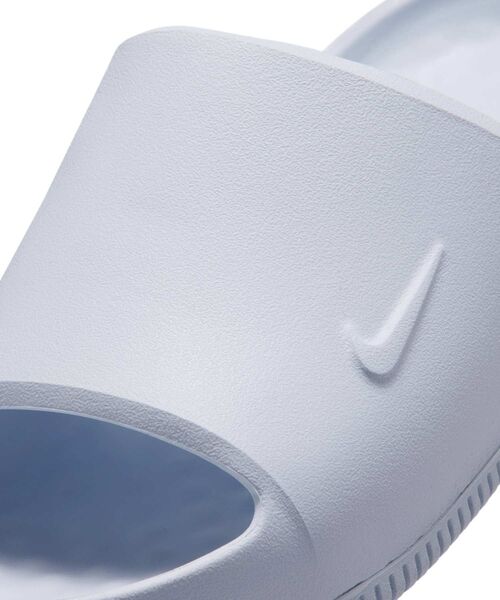 NIKE（ナイキ）の「ナイキ カーム 2.0 ウィメンズスライド / Nike Calm 2.0 Women's Slides IB7561-002 Football Grey（サンダル・レディース・グレー・26/25/22/24/23）」の6枚目の写真