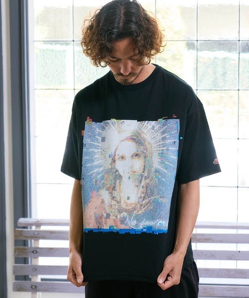 Chester(チェスター)の「mt10555- No saviors グリッチマリア&ローズワッペン ビッグTシャツ(10023)(Tシャツ/カットソー・メンズ・ホワイト/ブラック・M/L/XL)」の11枚目の写真