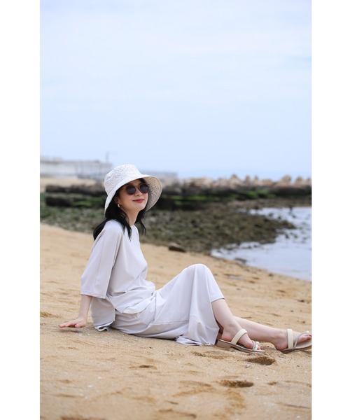 cawaii(カワイイ)の「普段使いもできる ラッシュガード(Tシャツ/カットソー・レディース・ライトベージュ/ブラック・FREE)」の10枚目の写真