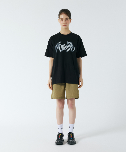 SANRO（サンロ）の「[ユニセックス] オーバーサイズ コットン ショートスリーブ - ブラック（Tシャツ/カットソー・レディース・その他・MEDIUM/LARGE/X-LARGE）」の2枚目の写真