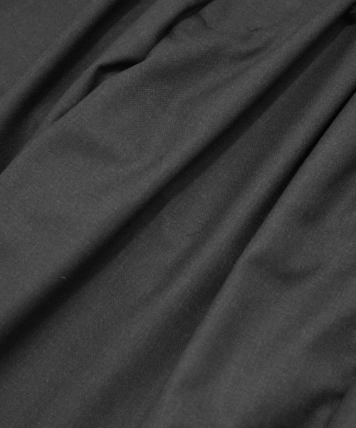 my beautiful landlet(マイビューティフルランドレット)の「【my beautiful landlet】 SUPER 100's WOOL OXFORD WIDE EASY PANTS(その他パンツ・メンズ・ブラック・2/1/0)」の3枚目の写真