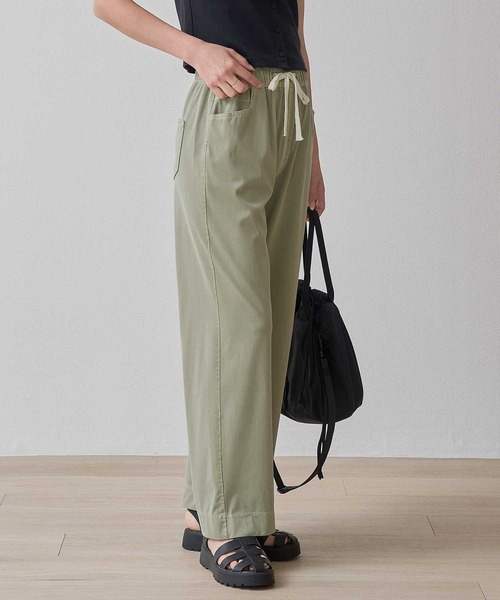 laulea（ラウレア）の「カラーツイル　ピグメント加工 ピグメントプルオンパンツ（その他パンツ・レディース・ベージュ/ピンク/ネイビー/ダークグレー/カーキ/ブルー・M）」の4枚目の写真
