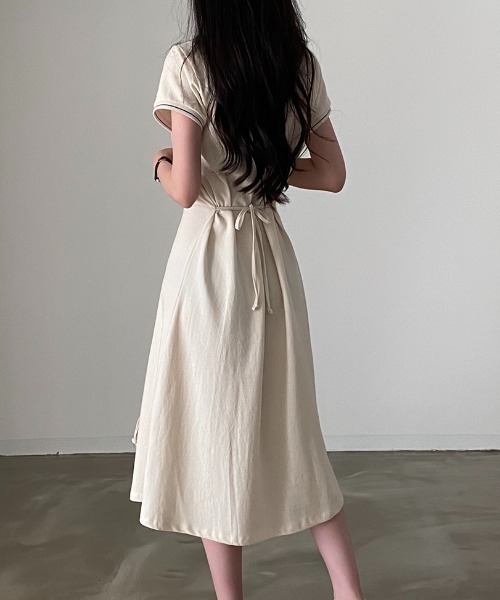 FAVORITO（ファヴォリート）の「襟付きワンピース（ワンピース・レディース・ベージュ/ネイビー・F）」の7枚目の写真