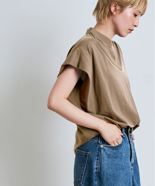 W:Huku(フーク)の「キーネック フレンチスリーブ カット Tシャツ(Tシャツ/カットソー・レディース・チャコール/ライトブラウン・FREE)」の19枚目の写真