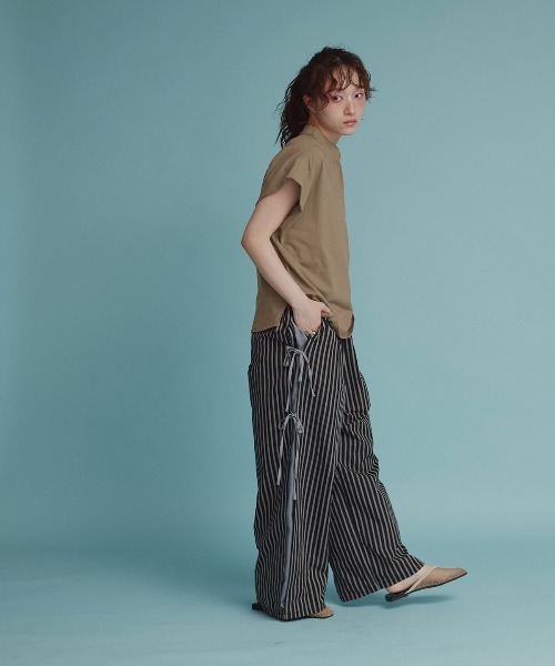 W:Huku(フーク)の「キーネック フレンチスリーブ カット Tシャツ(Tシャツ/カットソー・レディース・チャコール/ライトブラウン・FREE)」の16枚目の写真