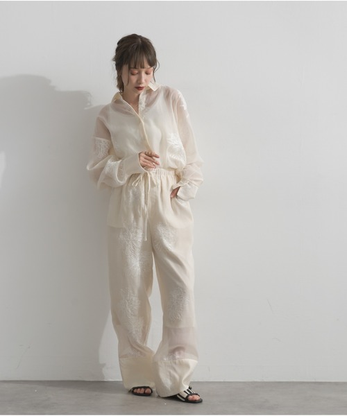 OandI（オーアンドアイ）の「フラワー刺繍シアーパンツ（その他パンツ・レディース・ブラック/アイボリー・FREE）」の9枚目の写真